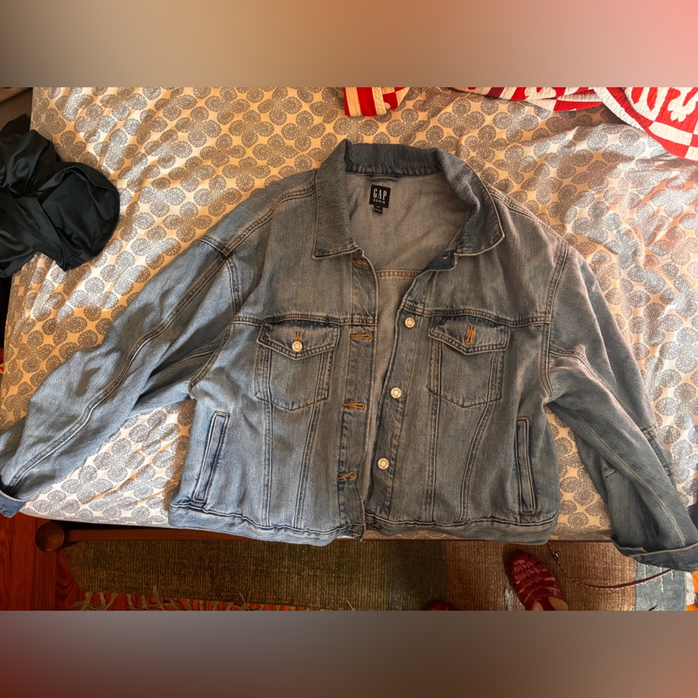 GAP Women's Light Blue Denim Jacket